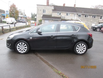 Used Vauxhall Astra 2015 for sale - 76466043: Photo