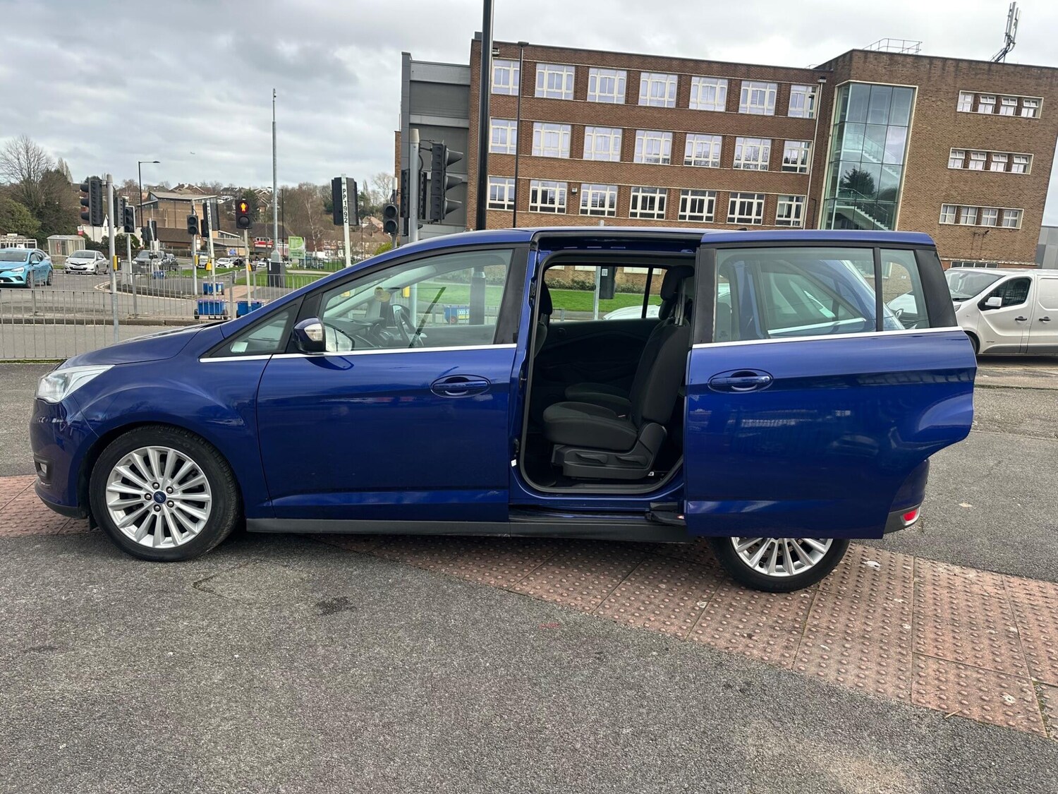 Used Ford Grand C-Max for sale - 77709752: Photo 14