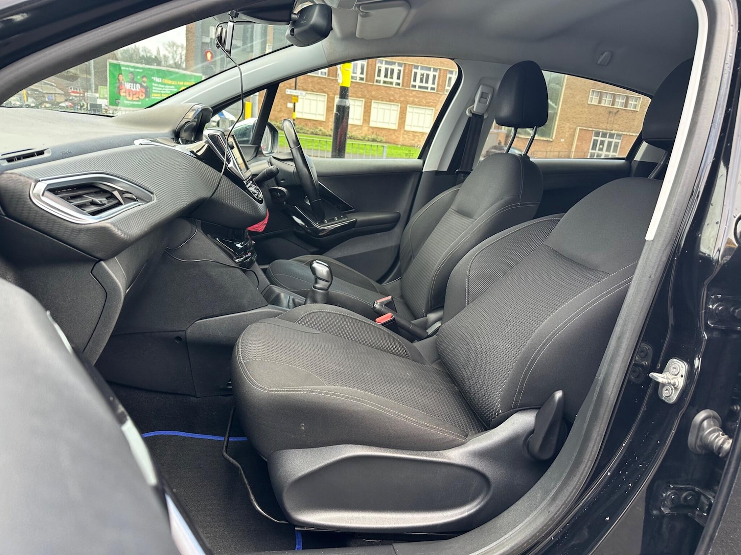 Used Peugeot 208 2019 for sale - 77175442: Photo 29