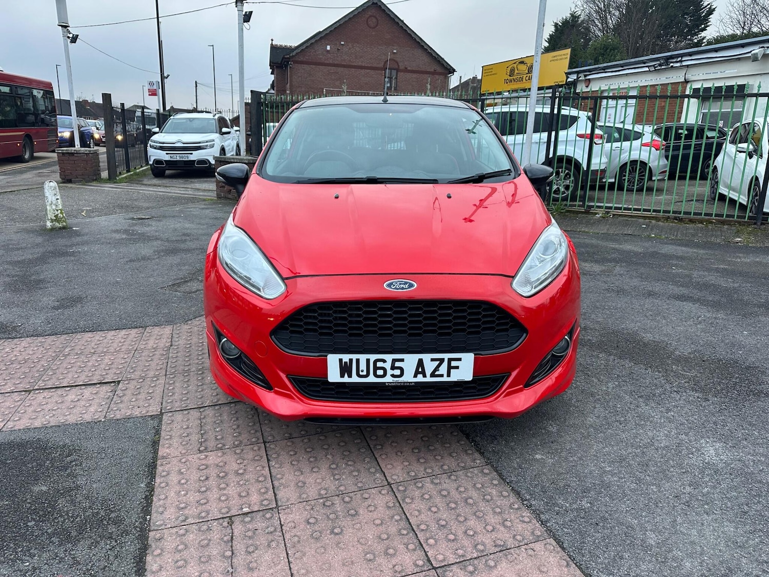 Used Ford Fiesta 2015 for sale - 77425329: Photo 2