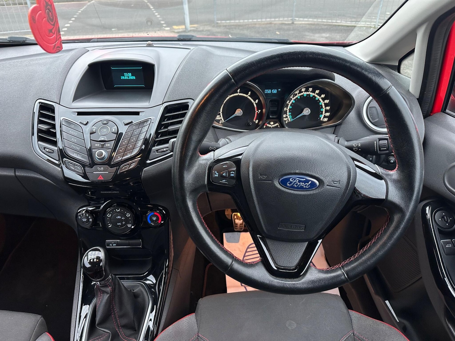 Used Ford Fiesta 2015 for sale - 77425329: Photo 27