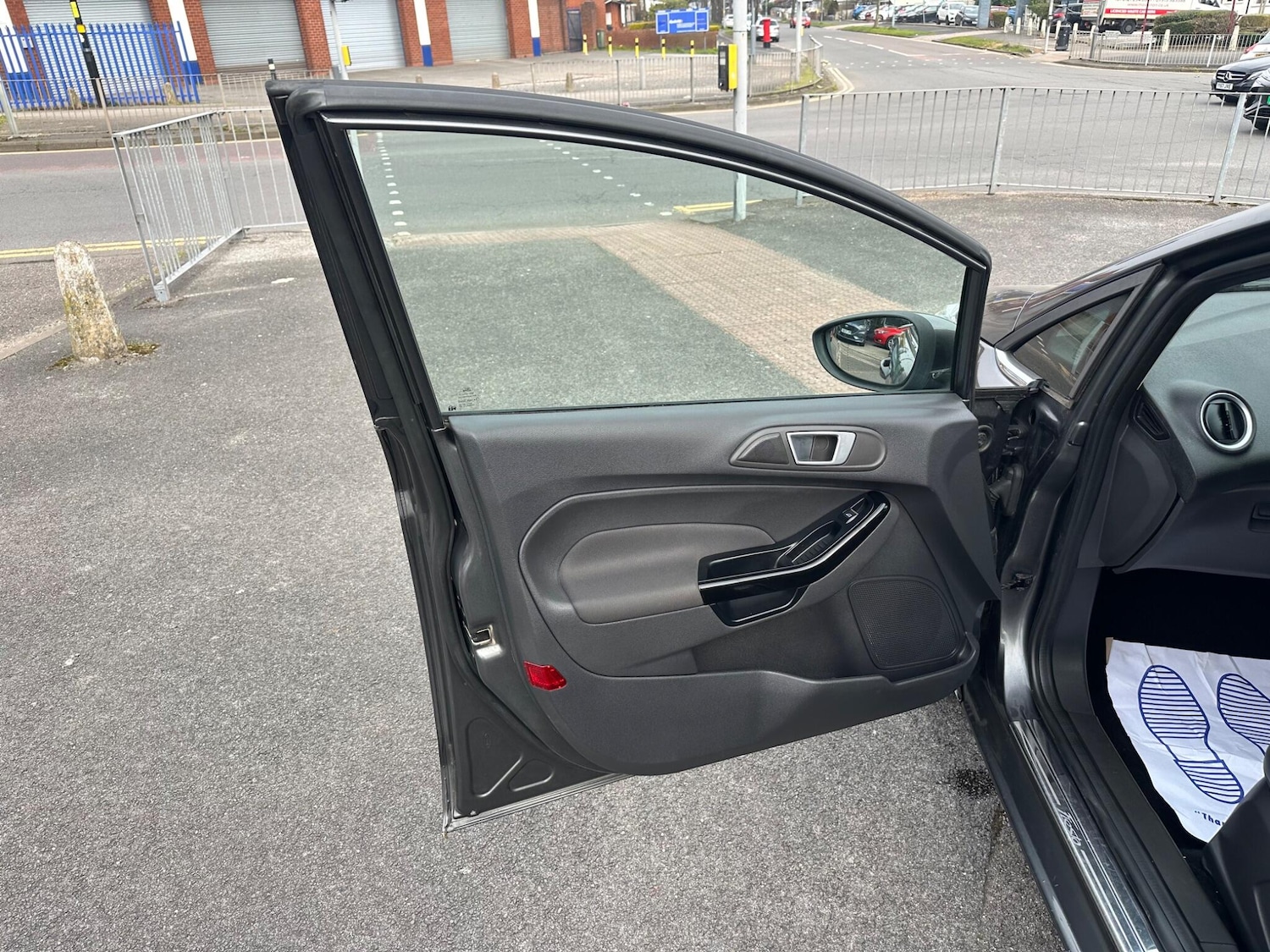 Used Ford Fiesta 2016 for sale - 77982536: Photo 27