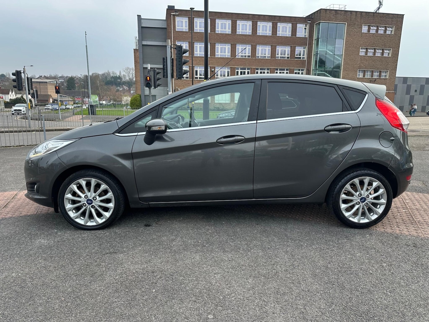 Used Ford Fiesta 2016 for sale - 77982536: Photo 9
