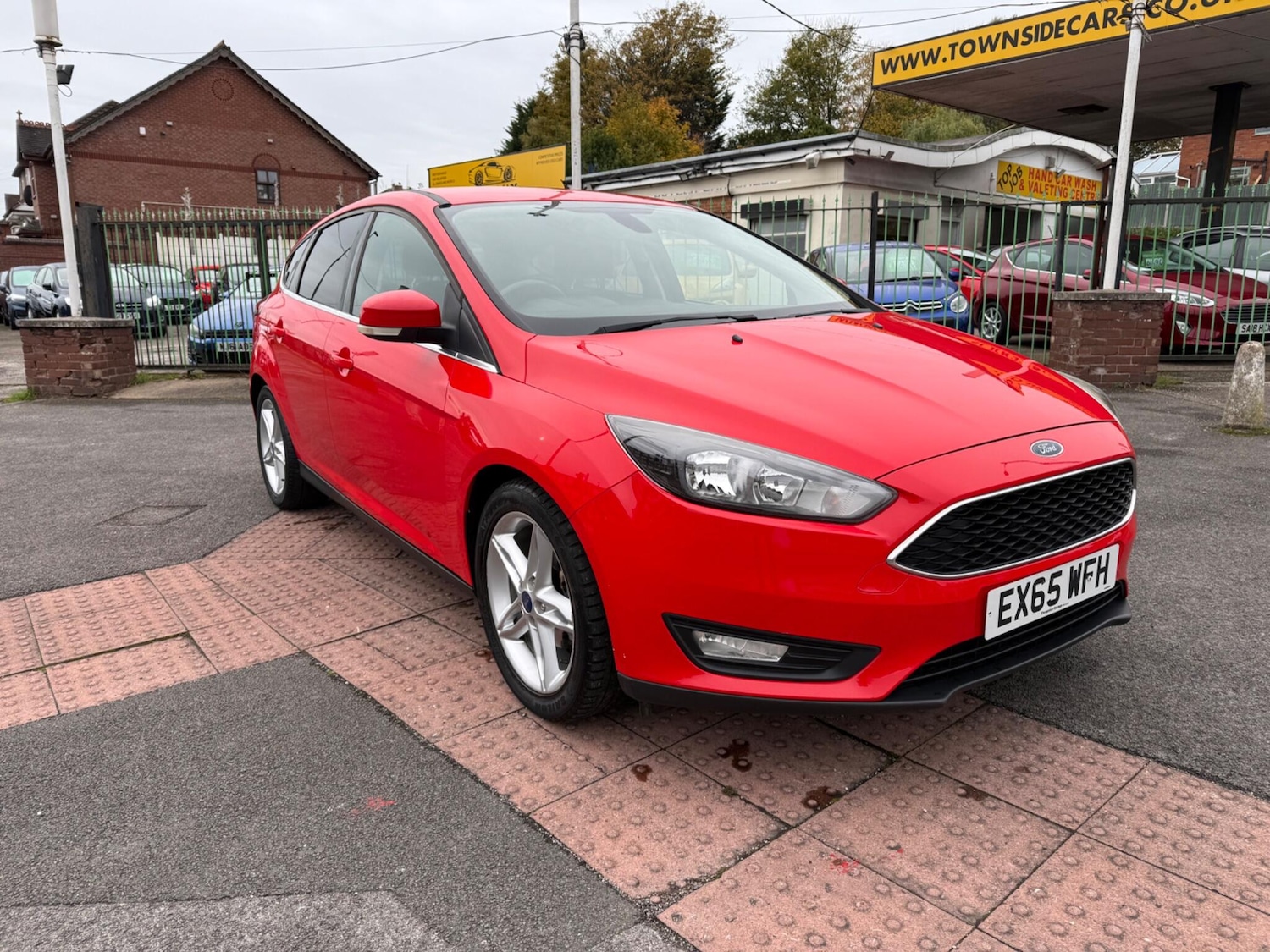 Used Ford Focus 2015 for sale - 76423023: Photo 2