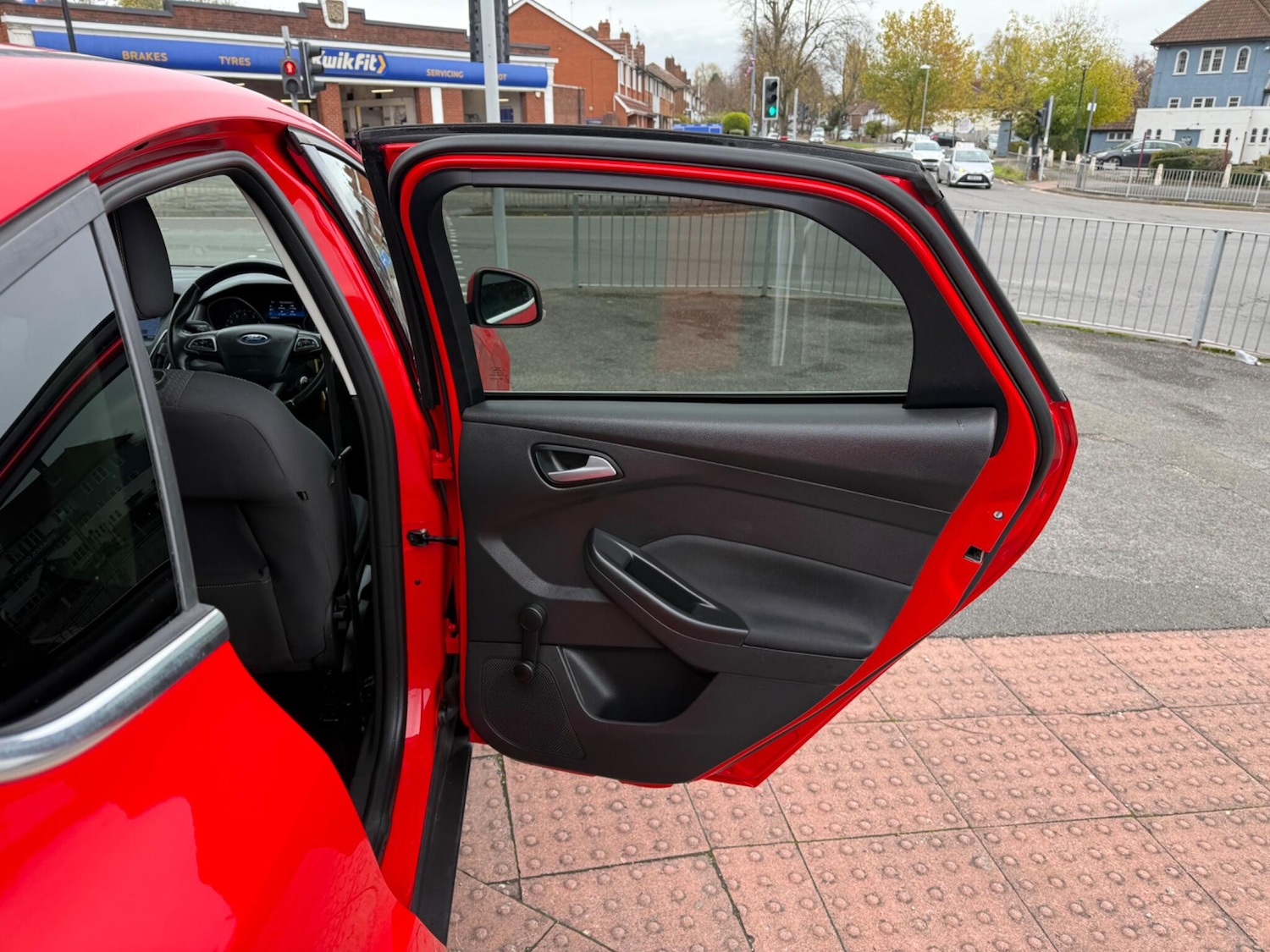 Used Ford Focus 2015 for sale - 76423023: Photo 23