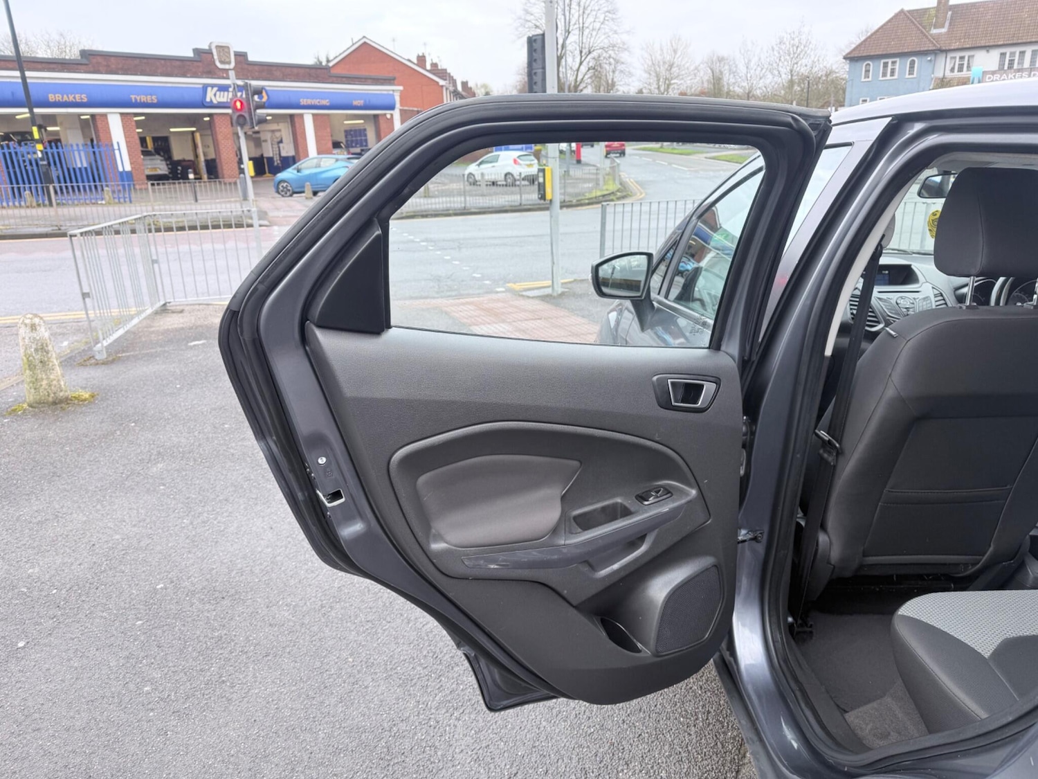 Used Ford Ecosport 2017 for sale - 78047644: Photo 27