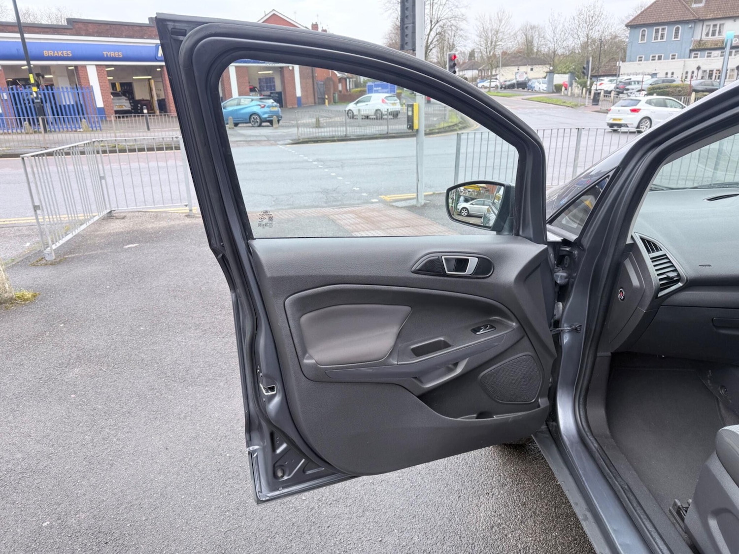 Used Ford Ecosport 2017 for sale - 78047644: Photo 28