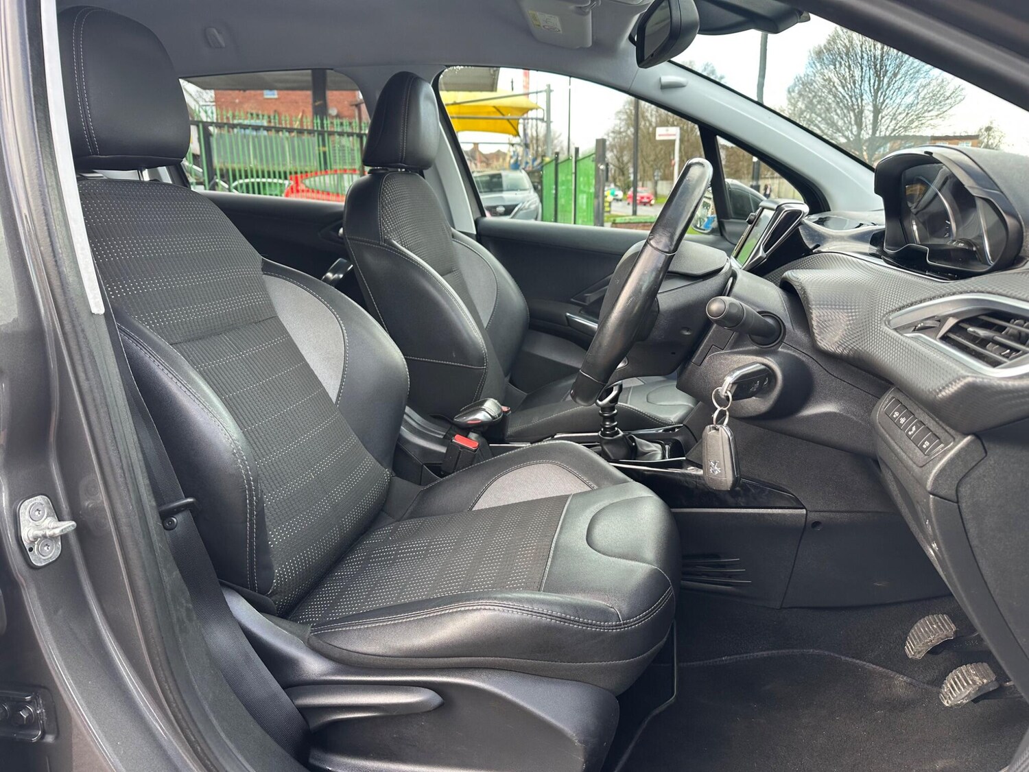 Used Peugeot 2008 for sale - 77575013: Photo 21