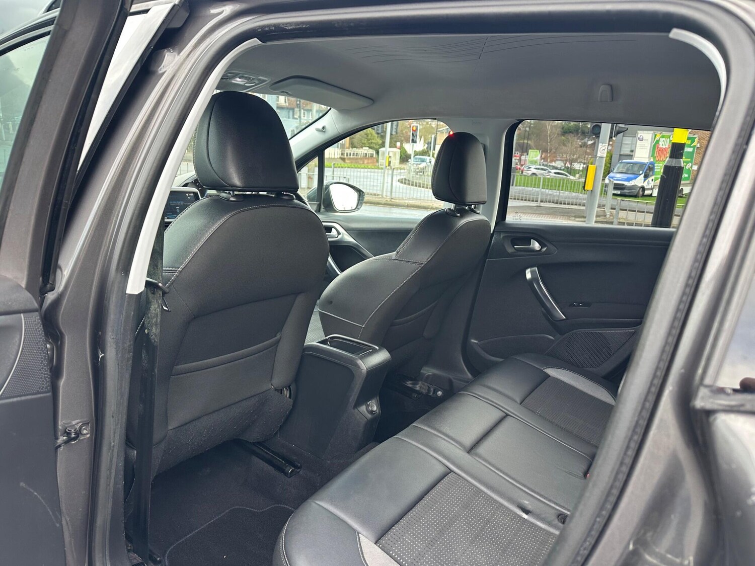 Used Peugeot 2008 for sale - 77575013: Photo 24