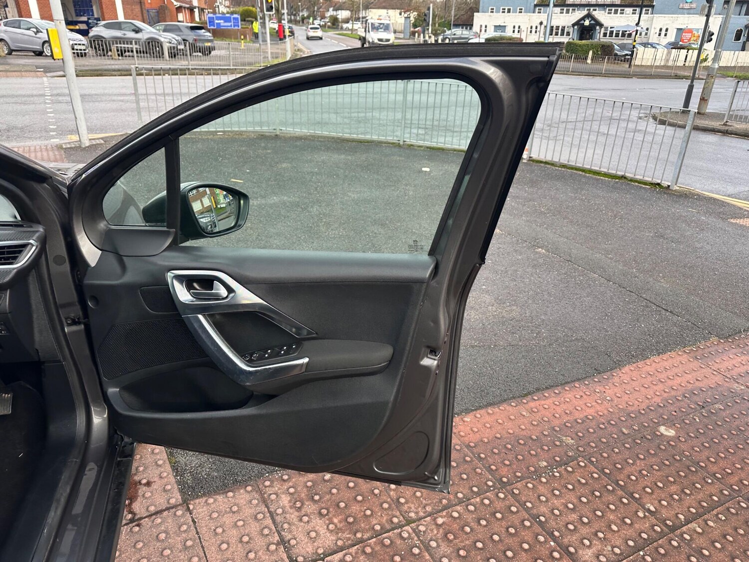 Used Peugeot 2008 for sale - 77575013: Photo 25