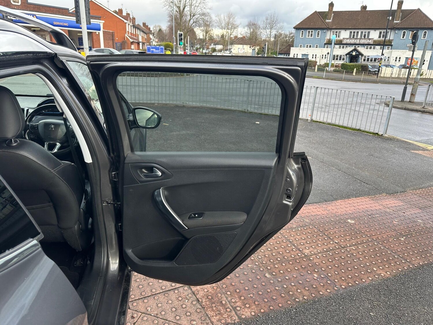 Used Peugeot 2008 for sale - 77575013: Photo 26