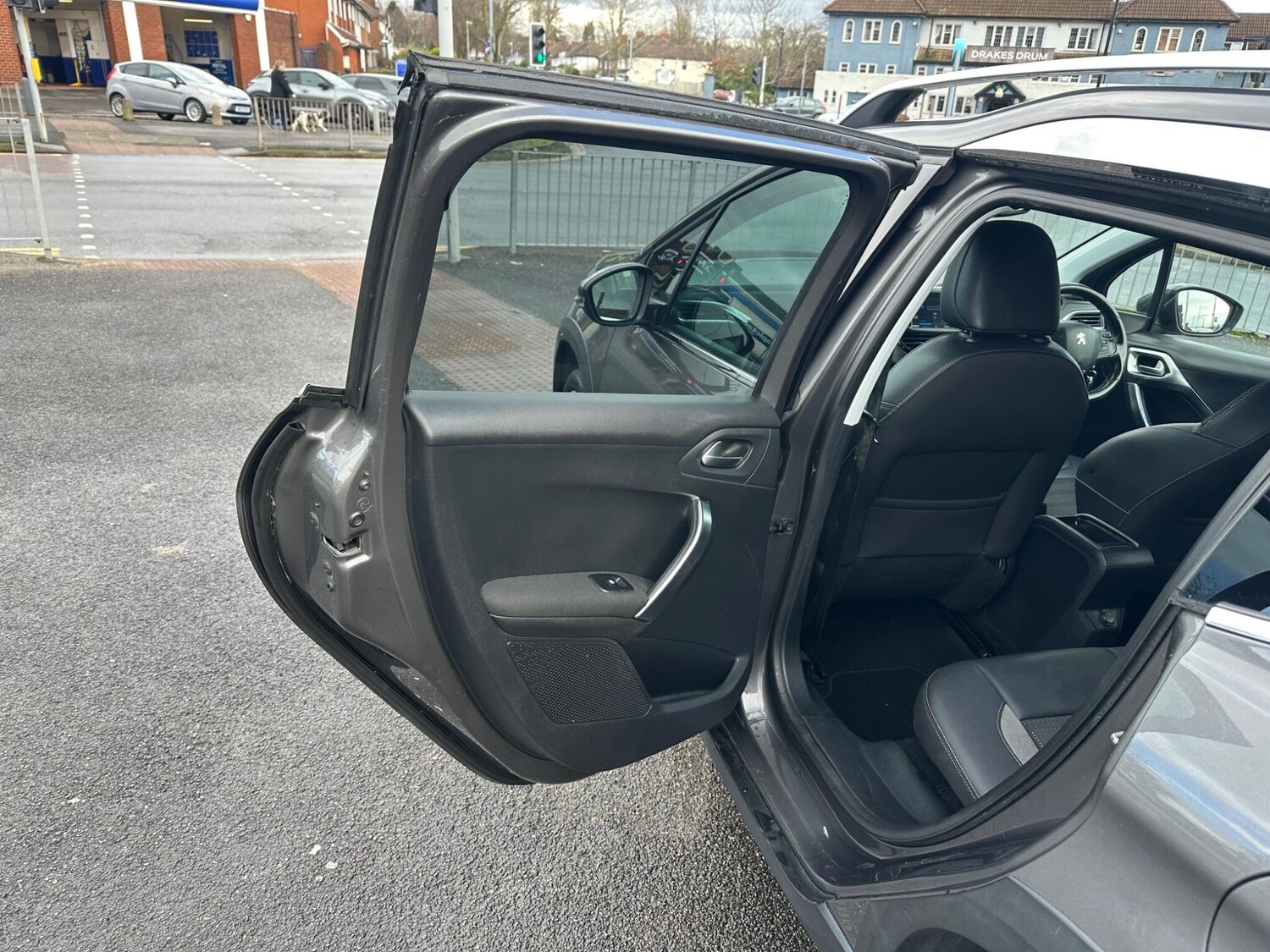 Used Peugeot 2008 for sale - 77575013: Photo 27