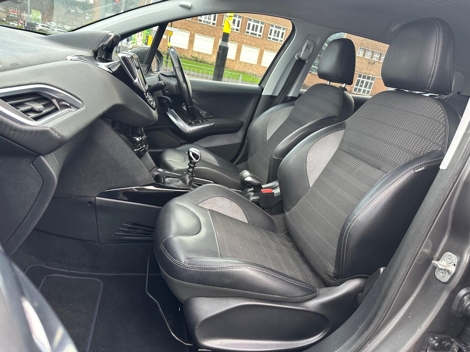 Used Peugeot 2008 for sale - 77575013: Photo 32