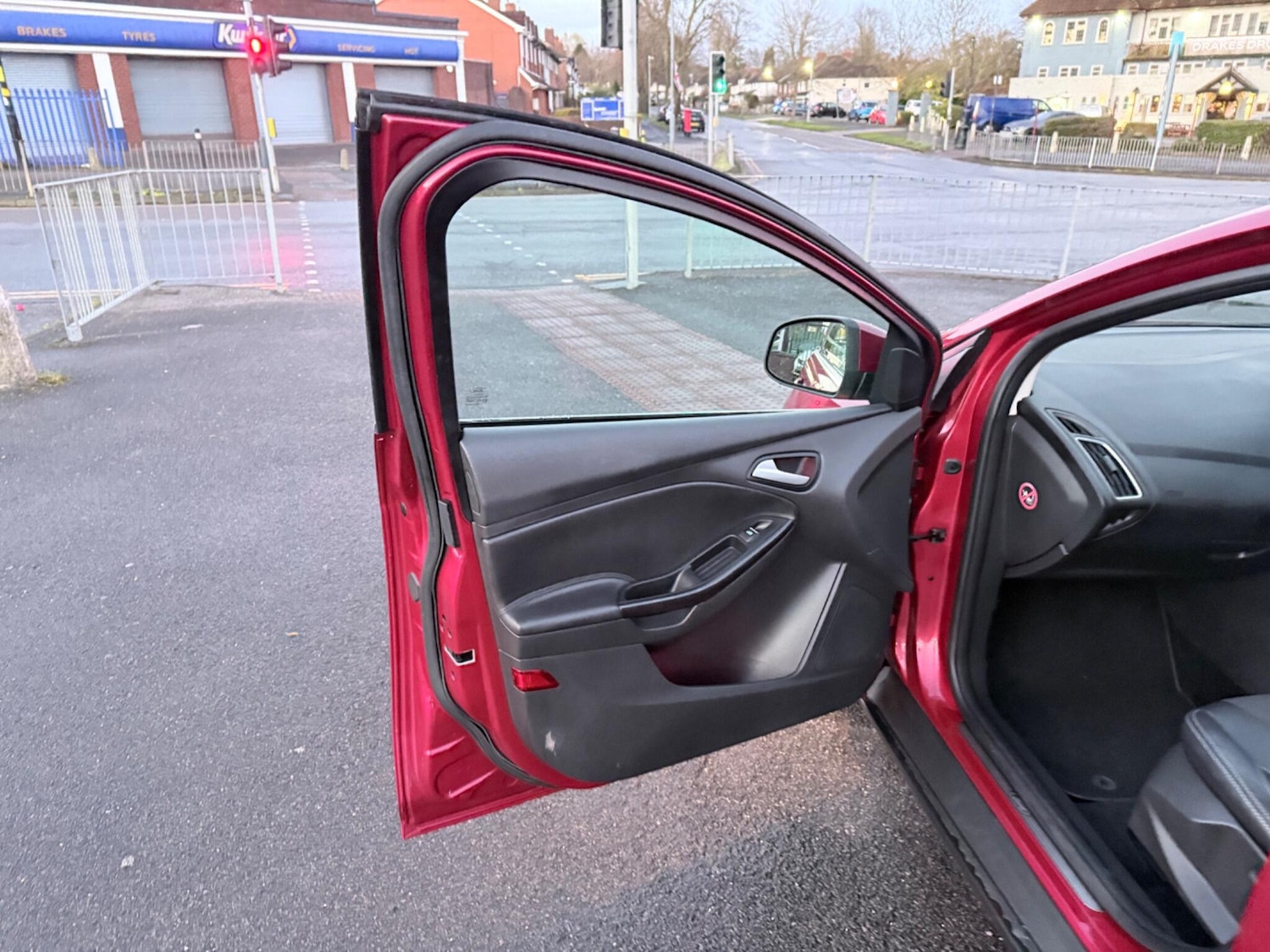 Used Ford Focus 2017 for sale - 78204299: Photo 32