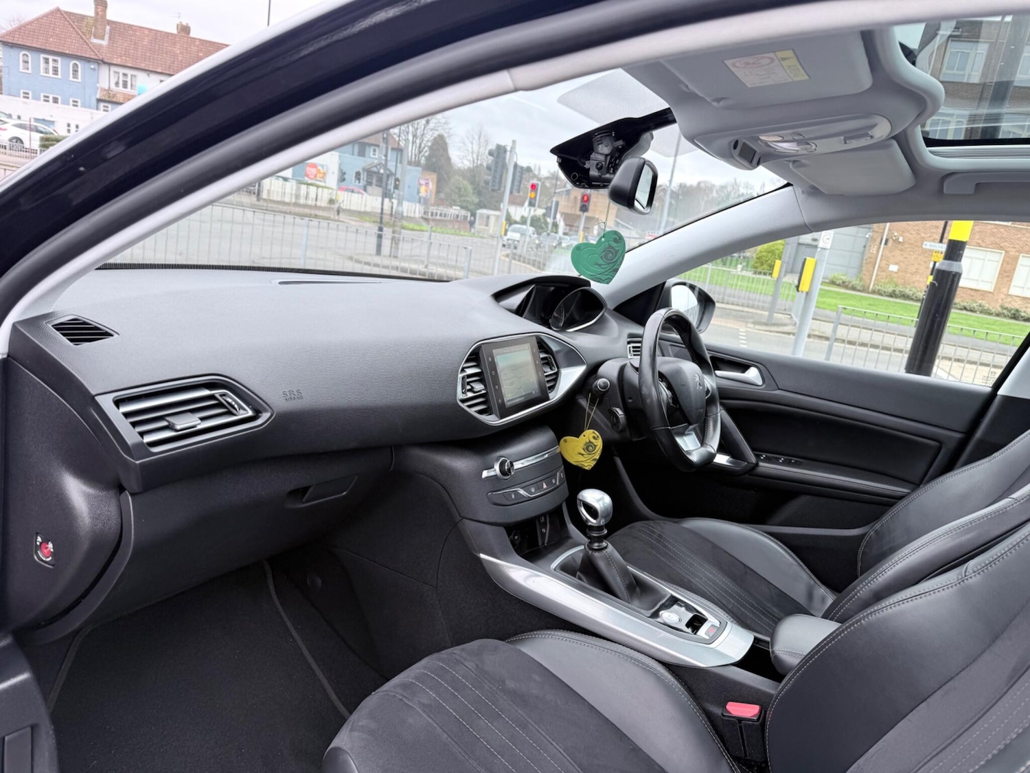 Used Peugeot 308 2015 for sale - 77898393: Photo 18