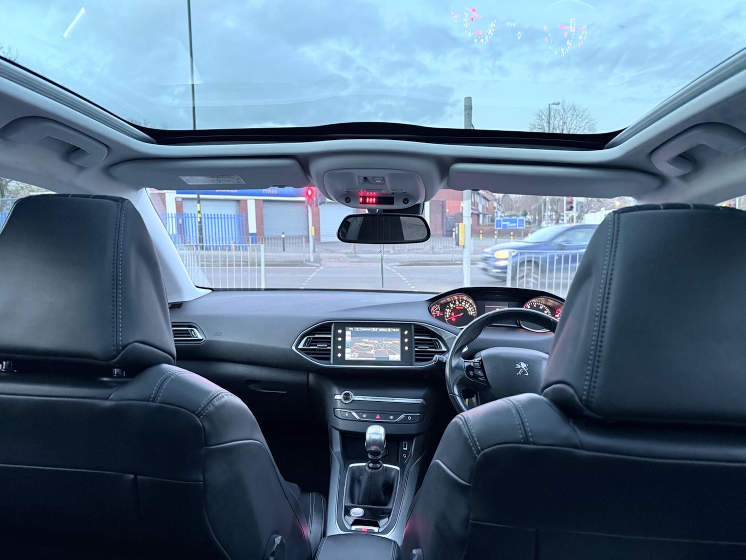 Used Peugeot 308 2015 for sale - 77898393: Photo 19