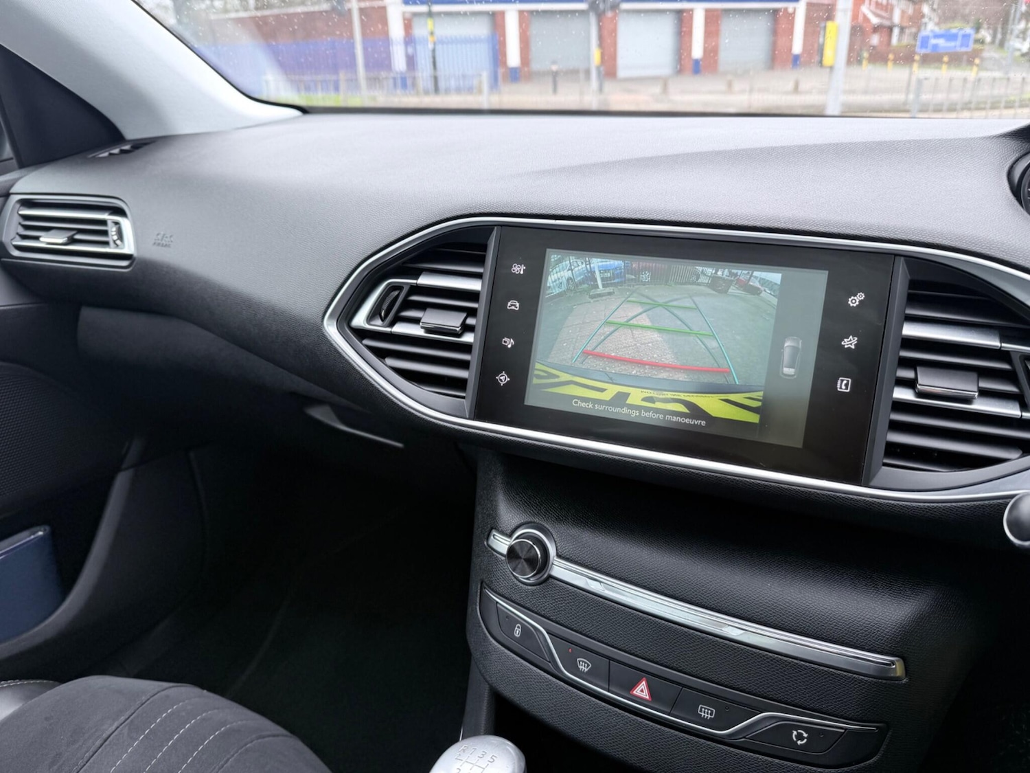 Used Peugeot 308 2015 for sale - 77898393: Photo 30