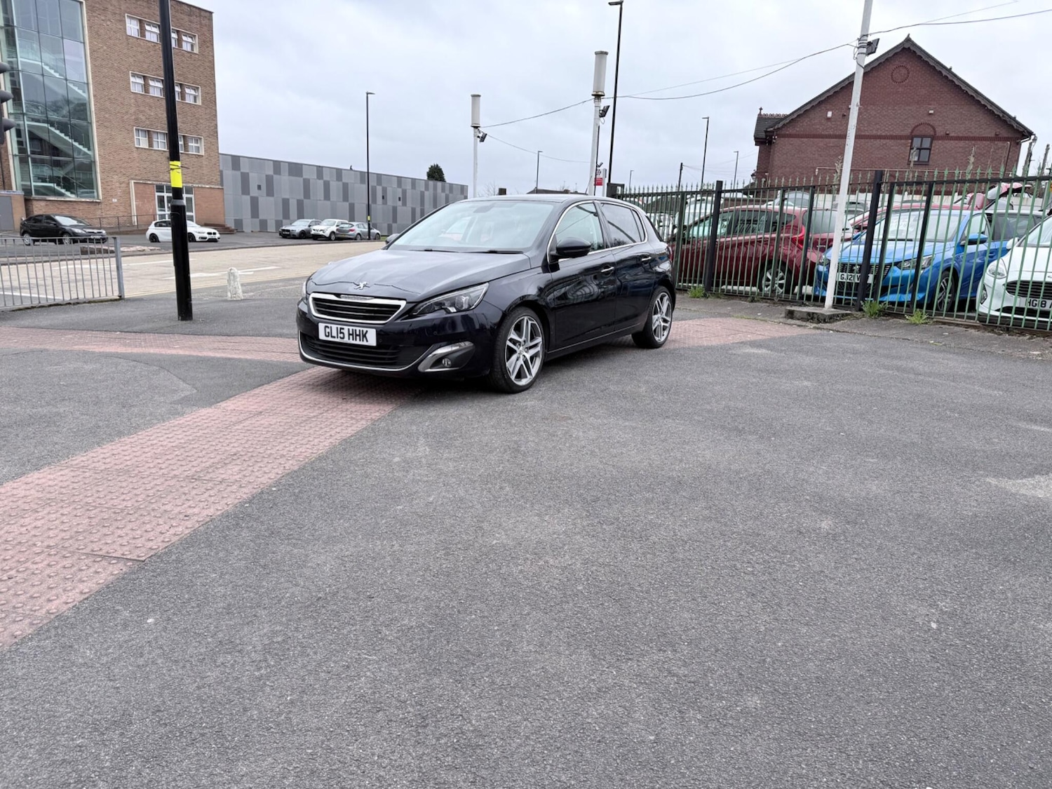 Used Peugeot 308 2015 for sale - 77898393: Photo 9