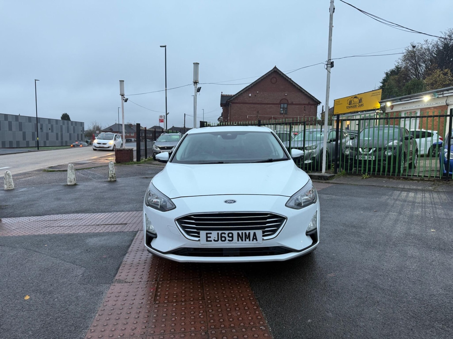 Used Ford Focus 2020 for sale - 77898520: Photo 2