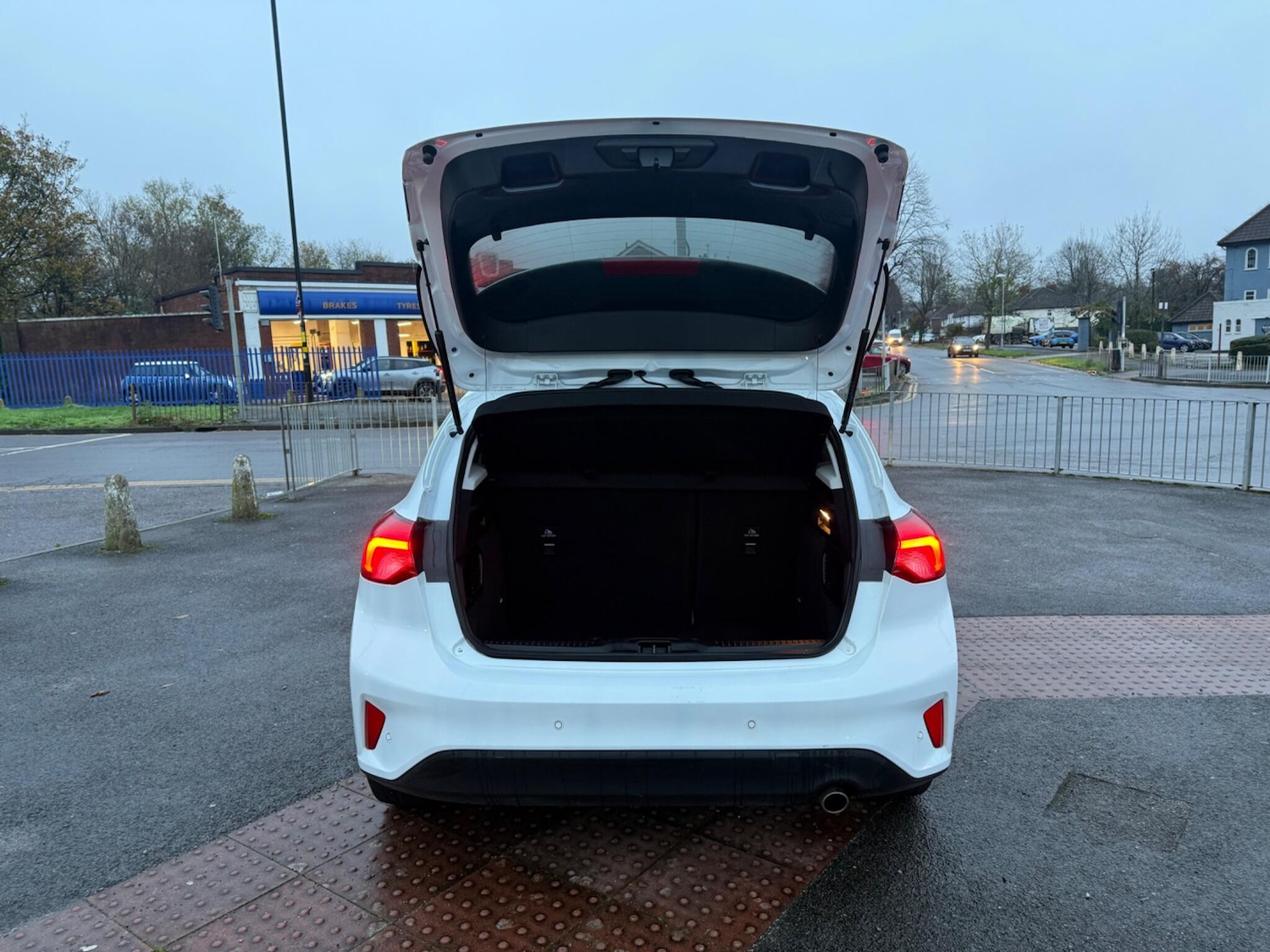 Used Ford Focus 2020 for sale - 77898520: Photo 32