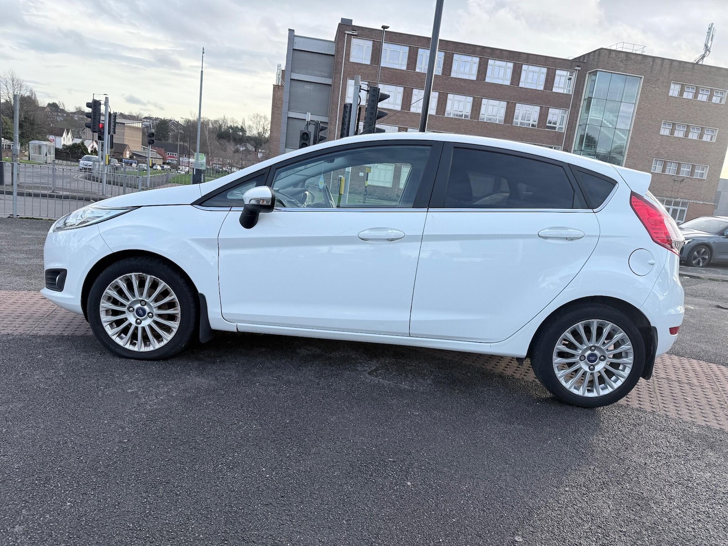 Used Ford Fiesta 2012 for sale - 76942539: Photo 11