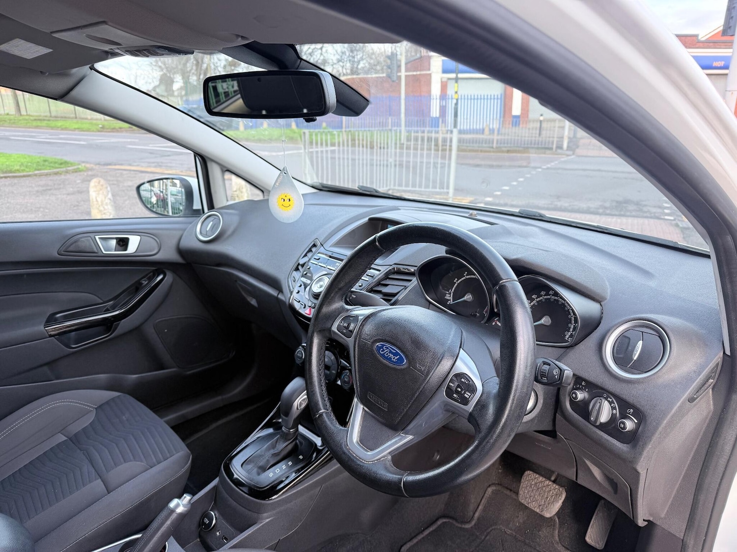 Used Ford Fiesta 2012 for sale - 76942539: Photo 17