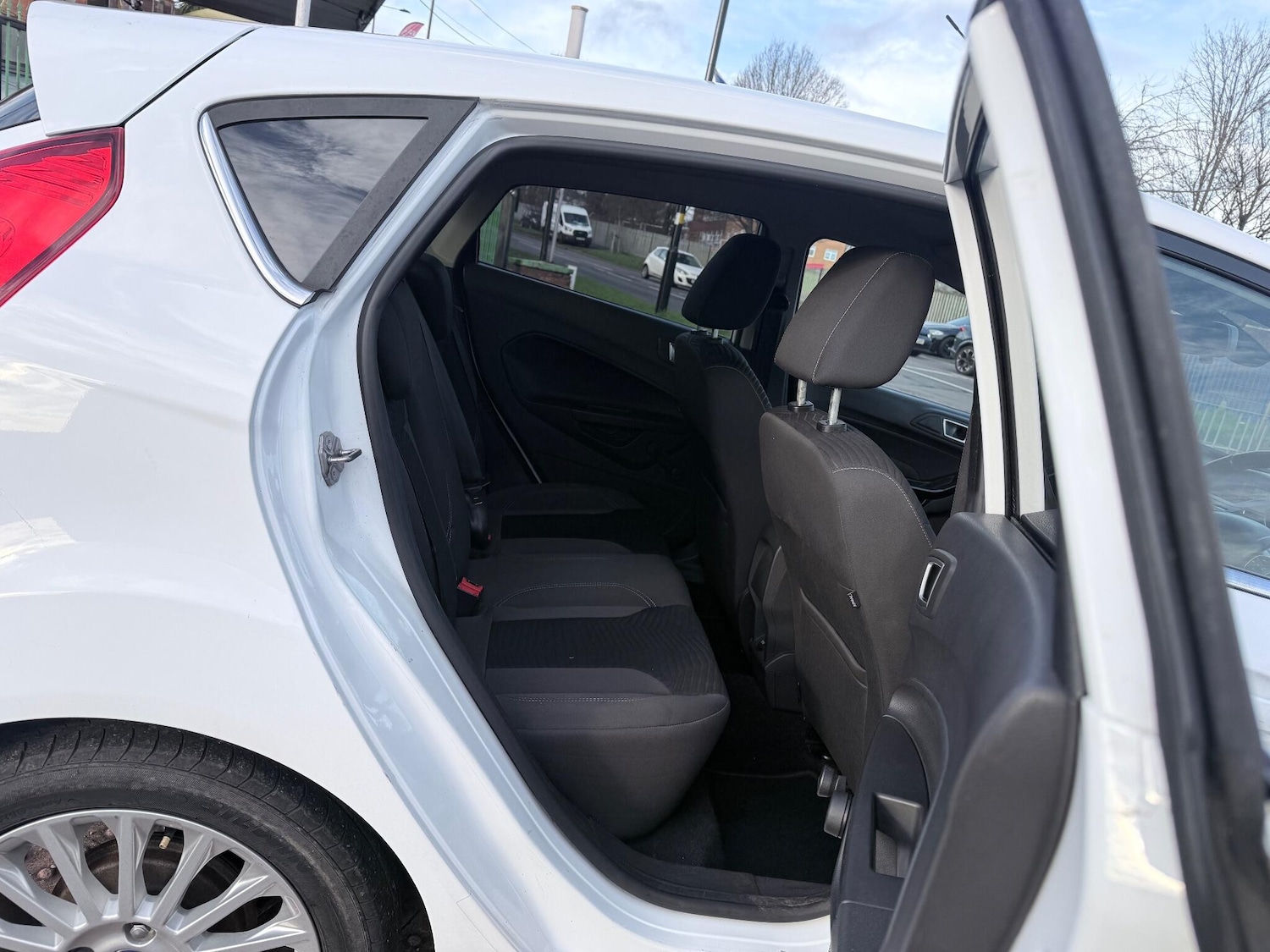 Used Ford Fiesta 2012 for sale - 76942539: Photo 23