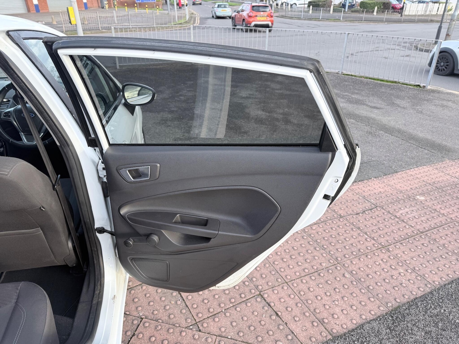 Used Ford Fiesta 2012 for sale - 76942539: Photo 26