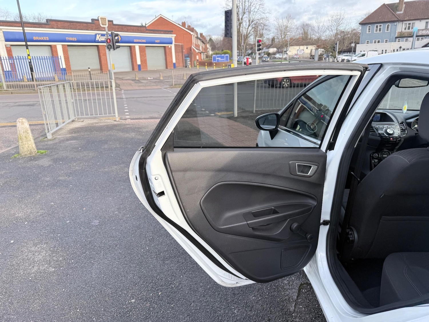 Used Ford Fiesta 2012 for sale - 76942539: Photo 27