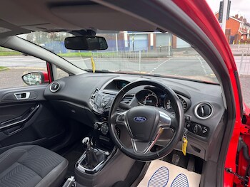 Used Ford Fiesta 2015 for sale - 77484432: Photo