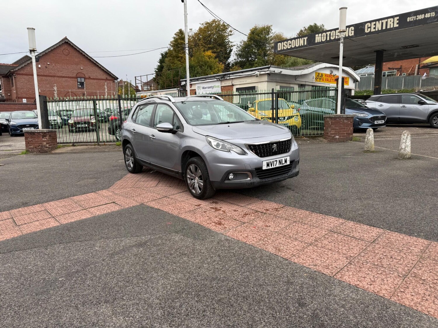 Used Peugeot 2008 2017 for sale - 76360182: Photo 11