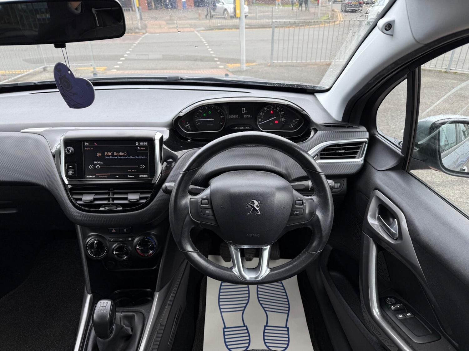 Used Peugeot 2008 2017 for sale - 76360182: Photo 28