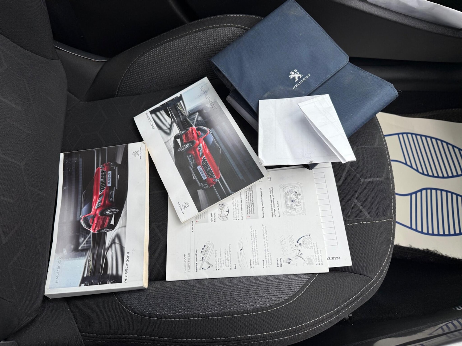 Used Peugeot 2008 2017 for sale - 76360182: Photo 29