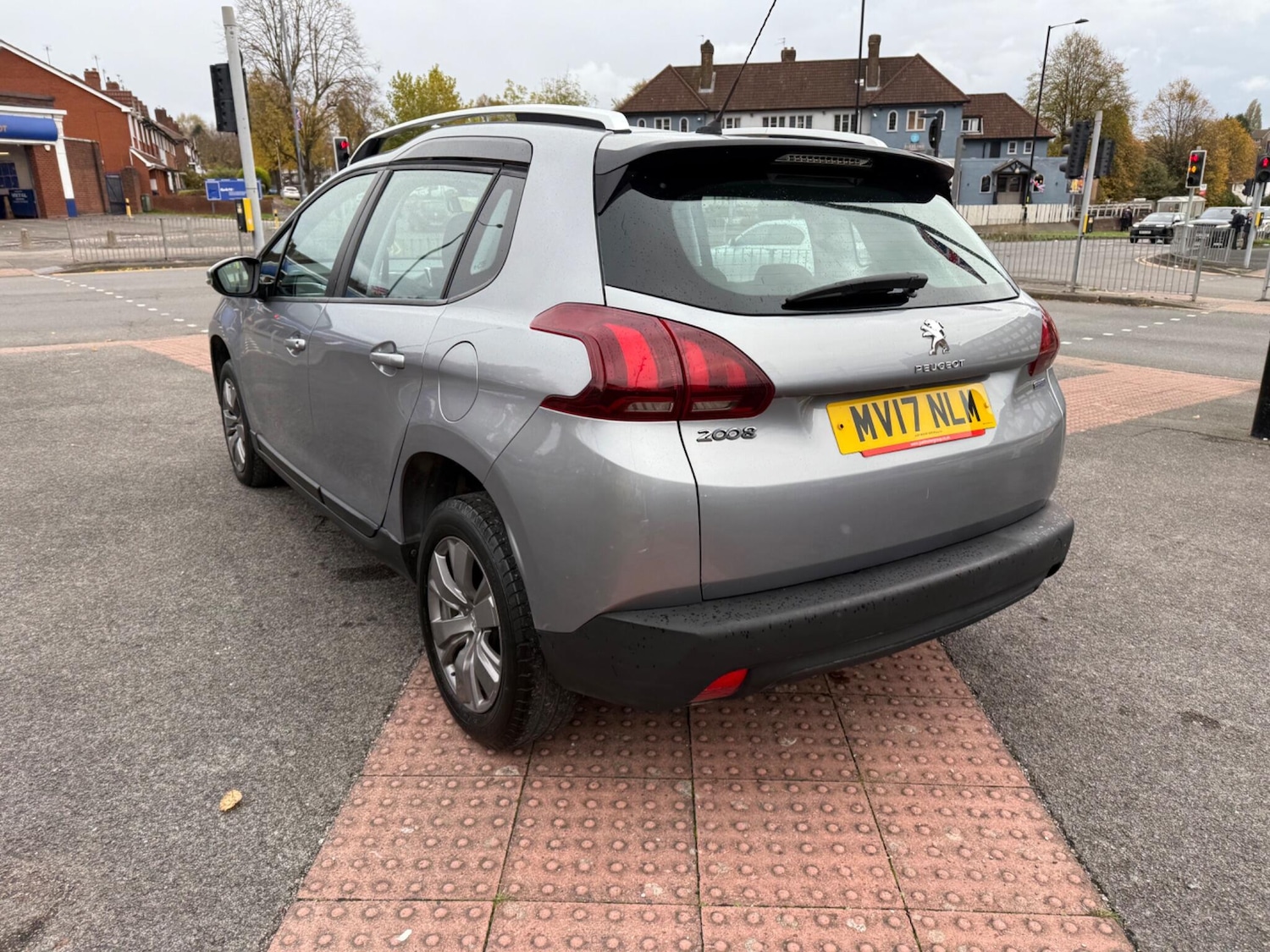 Used Peugeot 2008 2017 for sale - 76360182: Photo 7