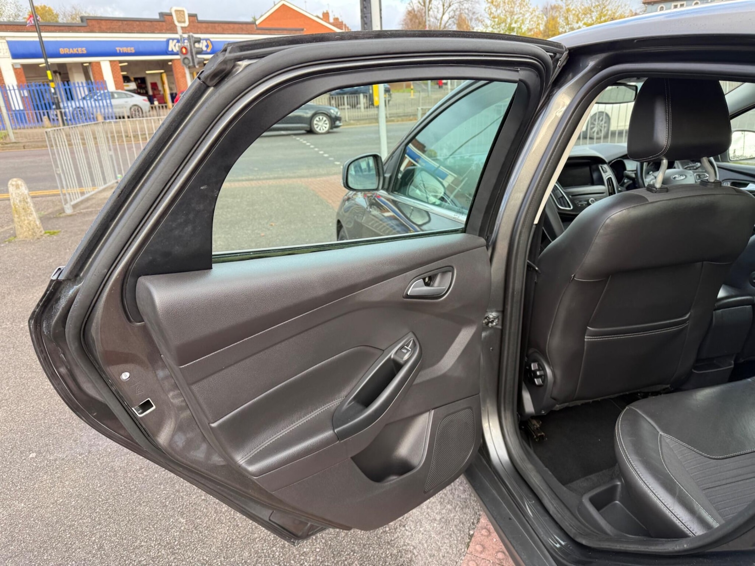 Used Ford Focus 2016 for sale - 76441189: Photo 17