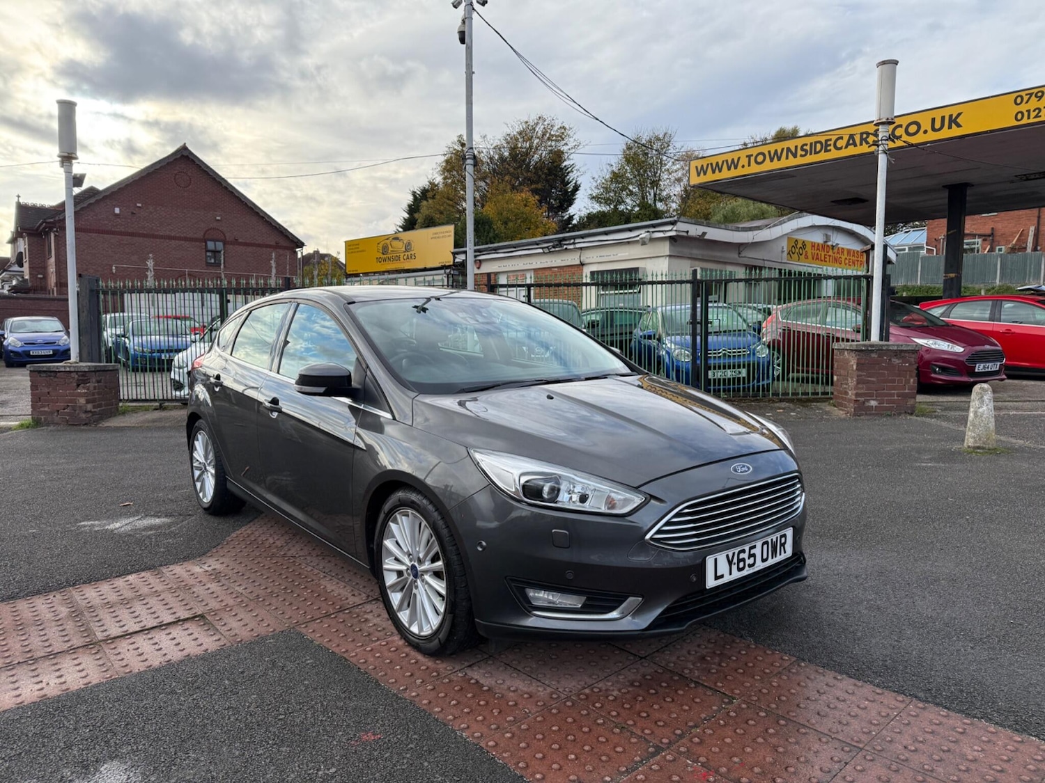 Used Ford Focus 2016 for sale - 76441189: Photo 2