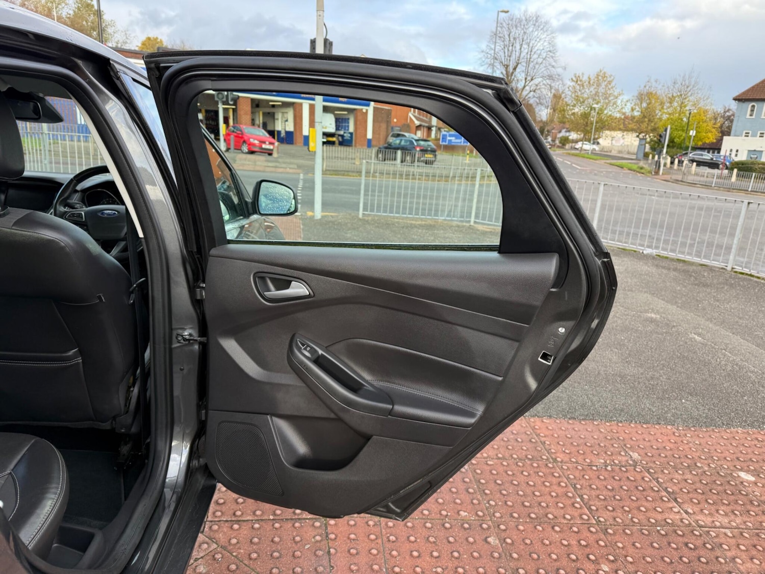 Used Ford Focus 2016 for sale - 76441189: Photo 21