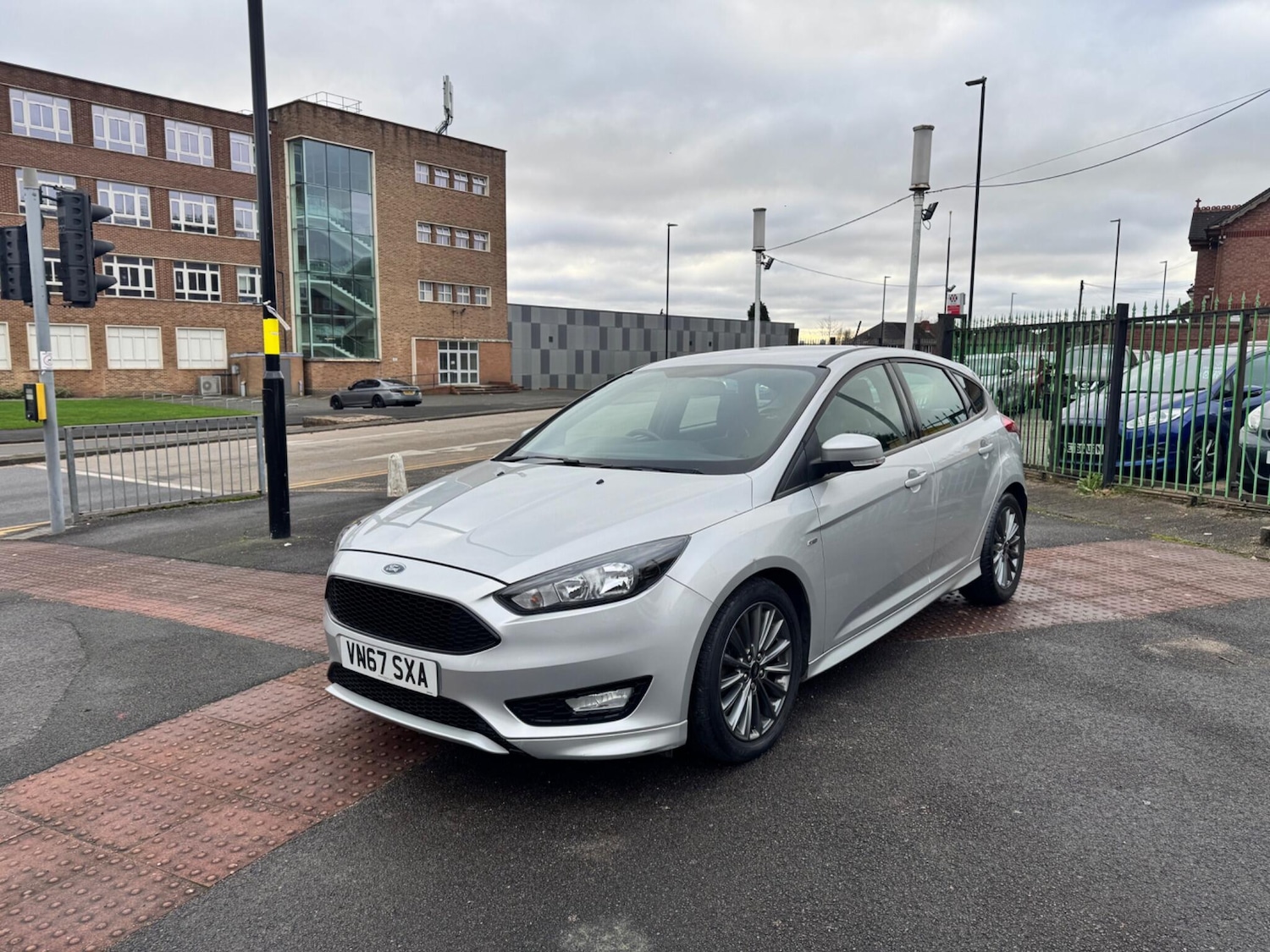 Used Ford Focus 2017 for sale - 77057497: Photo 3