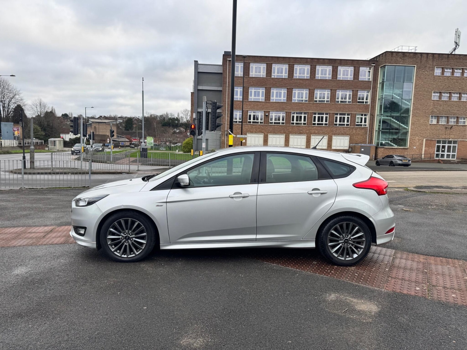 Used Ford Focus 2017 for sale - 77057497: Photo 8