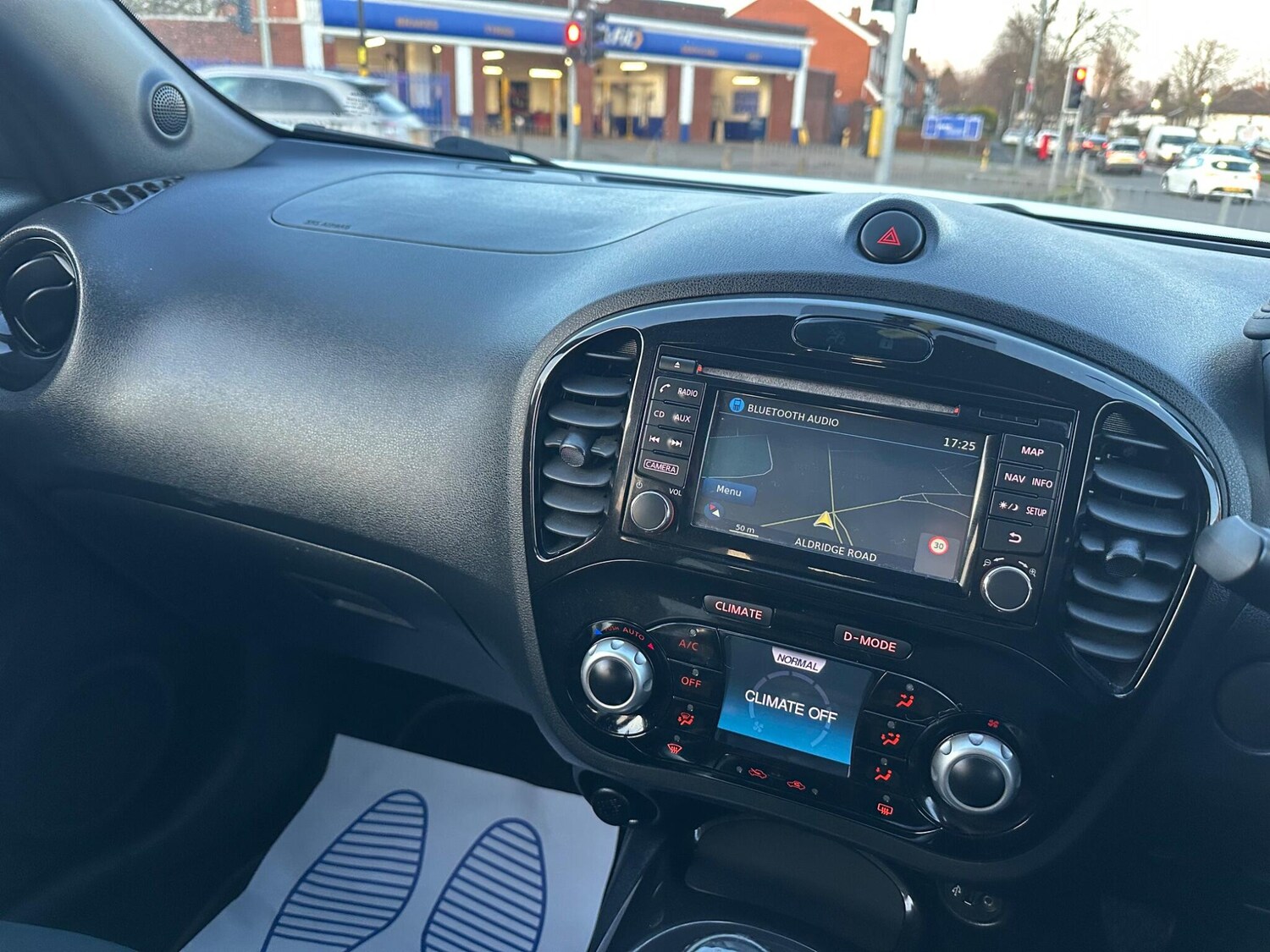 Used Nissan Juke 2015 for sale - 77696006: Photo 29