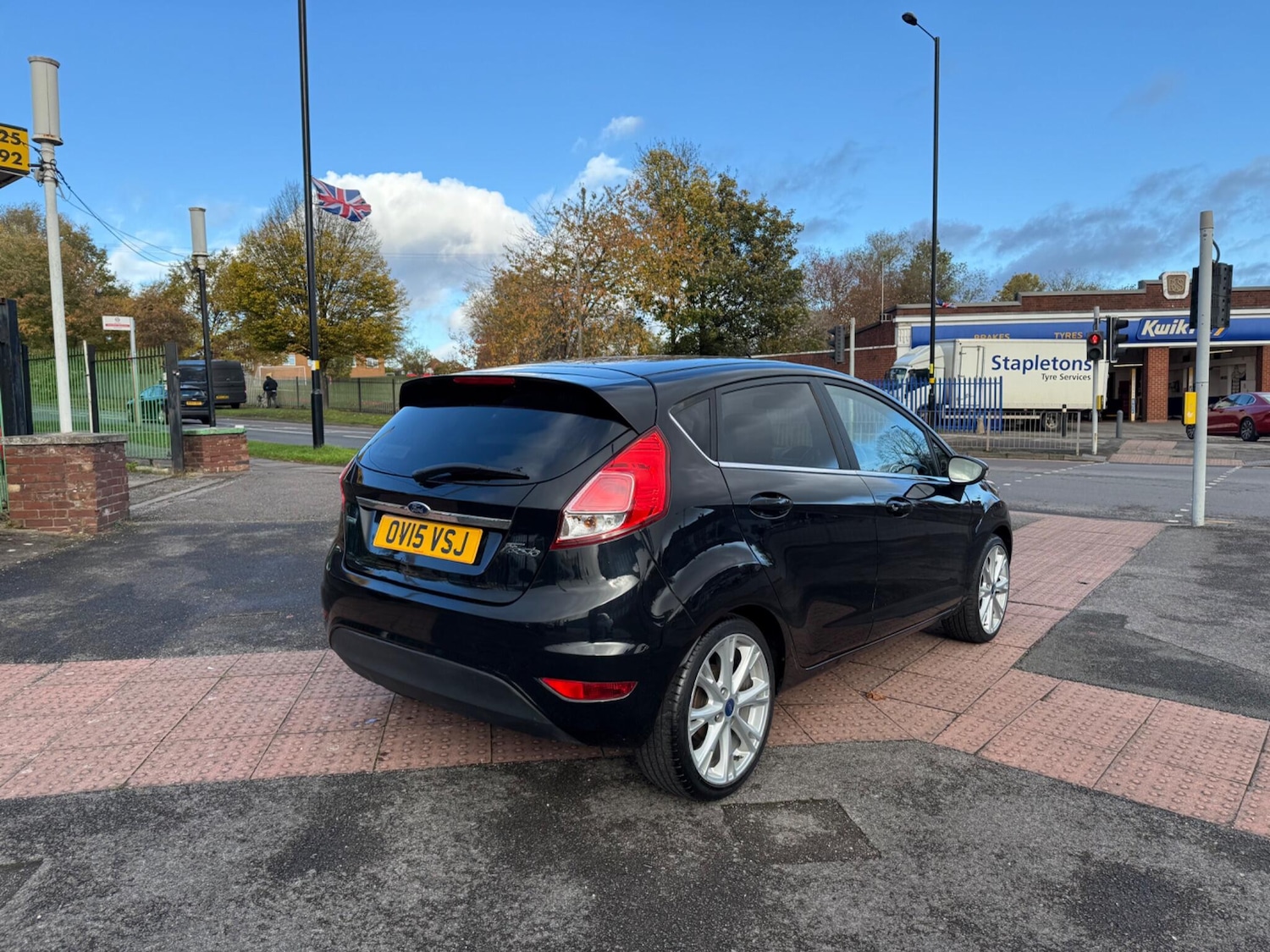 Used Ford Fiesta 2015 for sale - 76440865: Photo 4