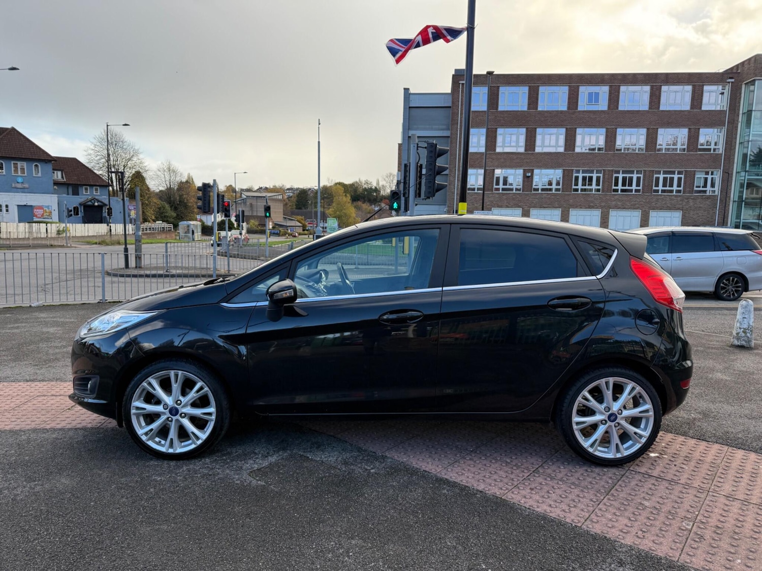 Used Ford Fiesta 2015 for sale - 76440865: Photo 8