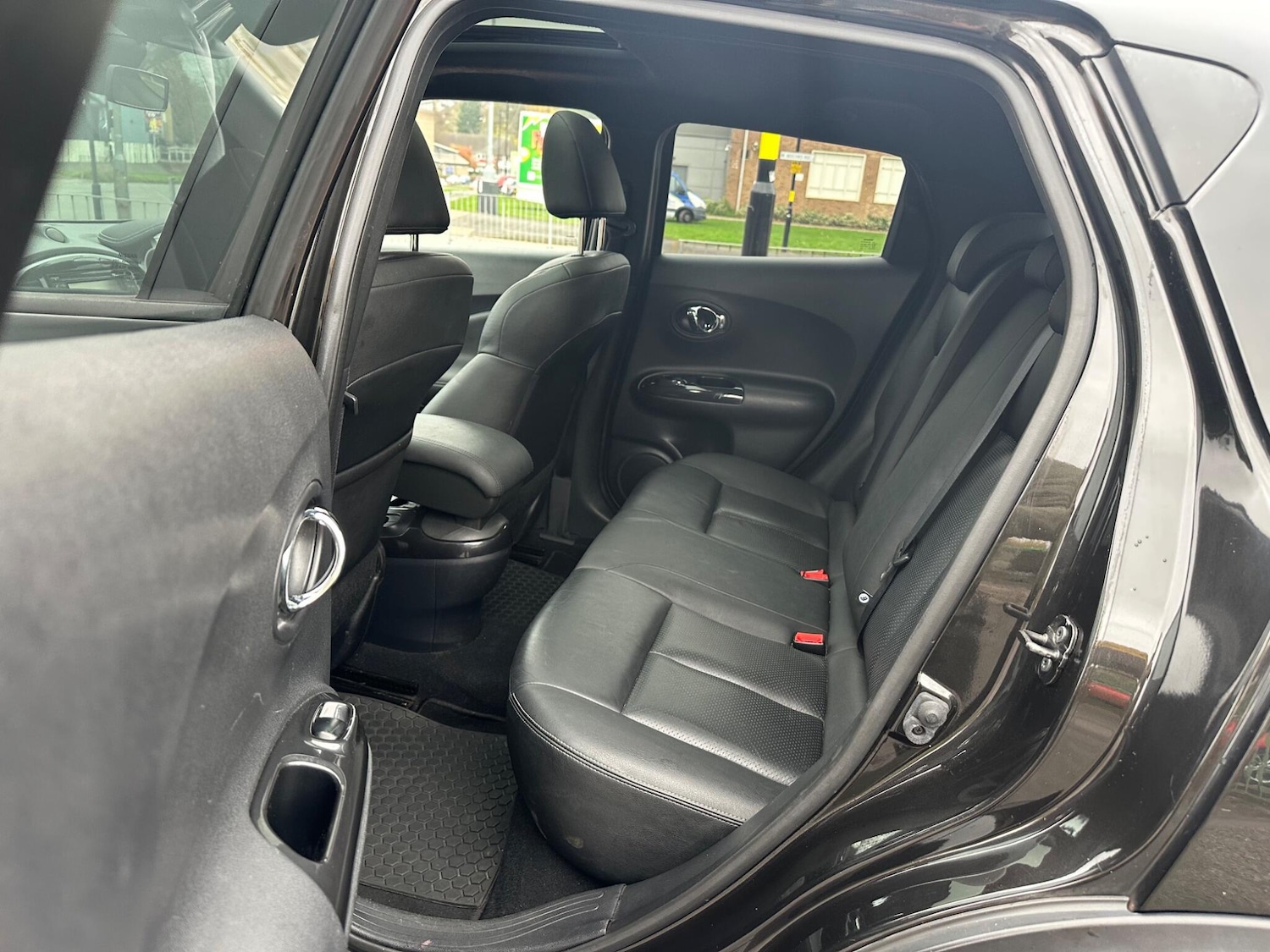 Used Nissan Juke 2015 for sale - 76511914: Photo 25