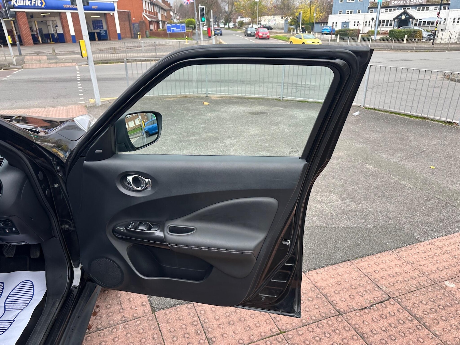 Used Nissan Juke 2015 for sale - 76511914: Photo 28