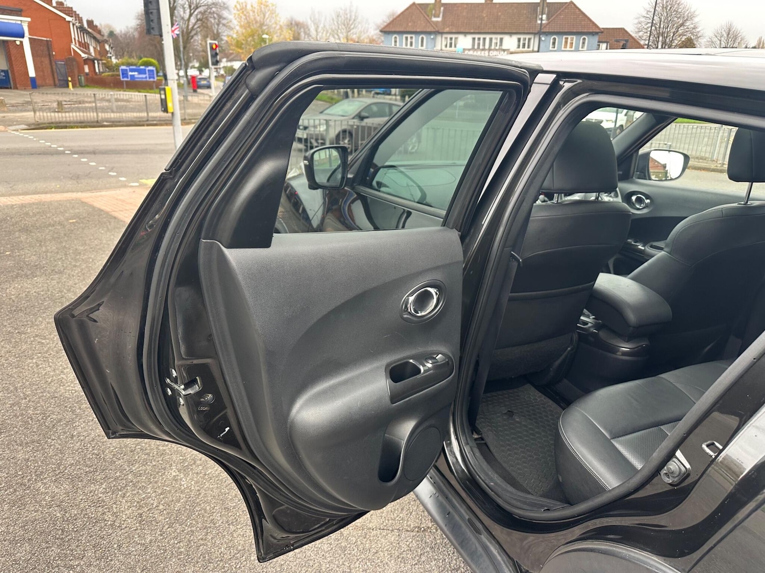 Used Nissan Juke 2015 for sale - 76511914: Photo 30