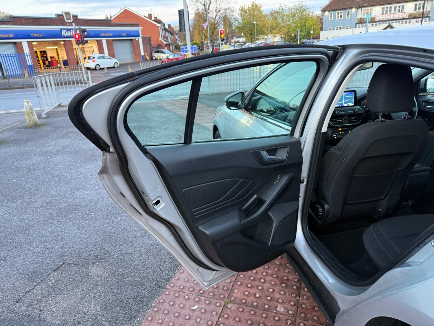 Used Ford Focus 2021 for sale - 76388236: Photo 24