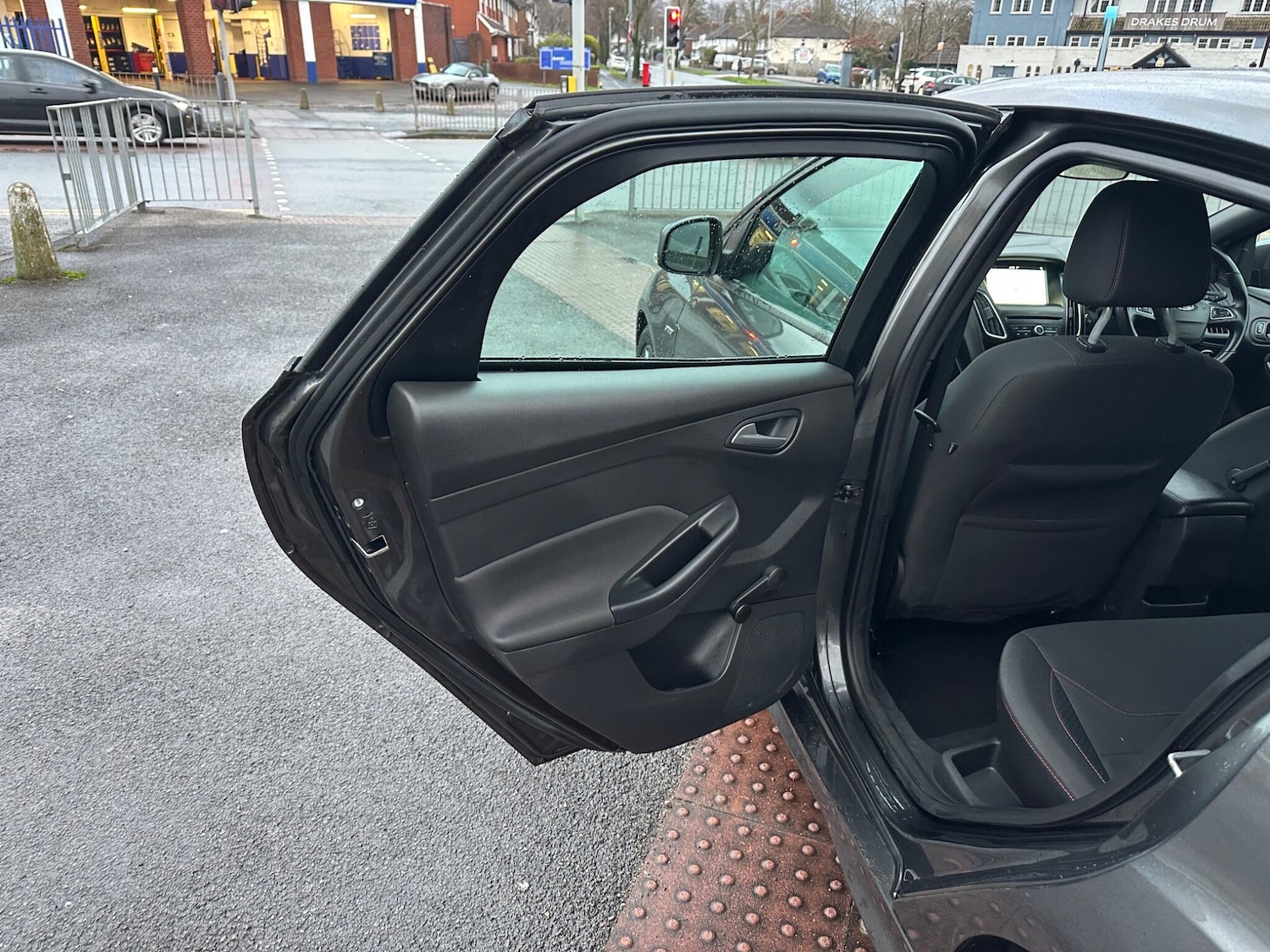 Used Ford Focus 2017 for sale - 77306013: Photo 30