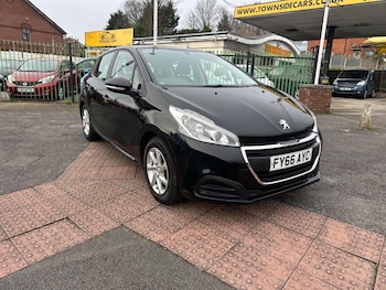 Used Peugeot 208 2016 for sale - 77737318: Photo