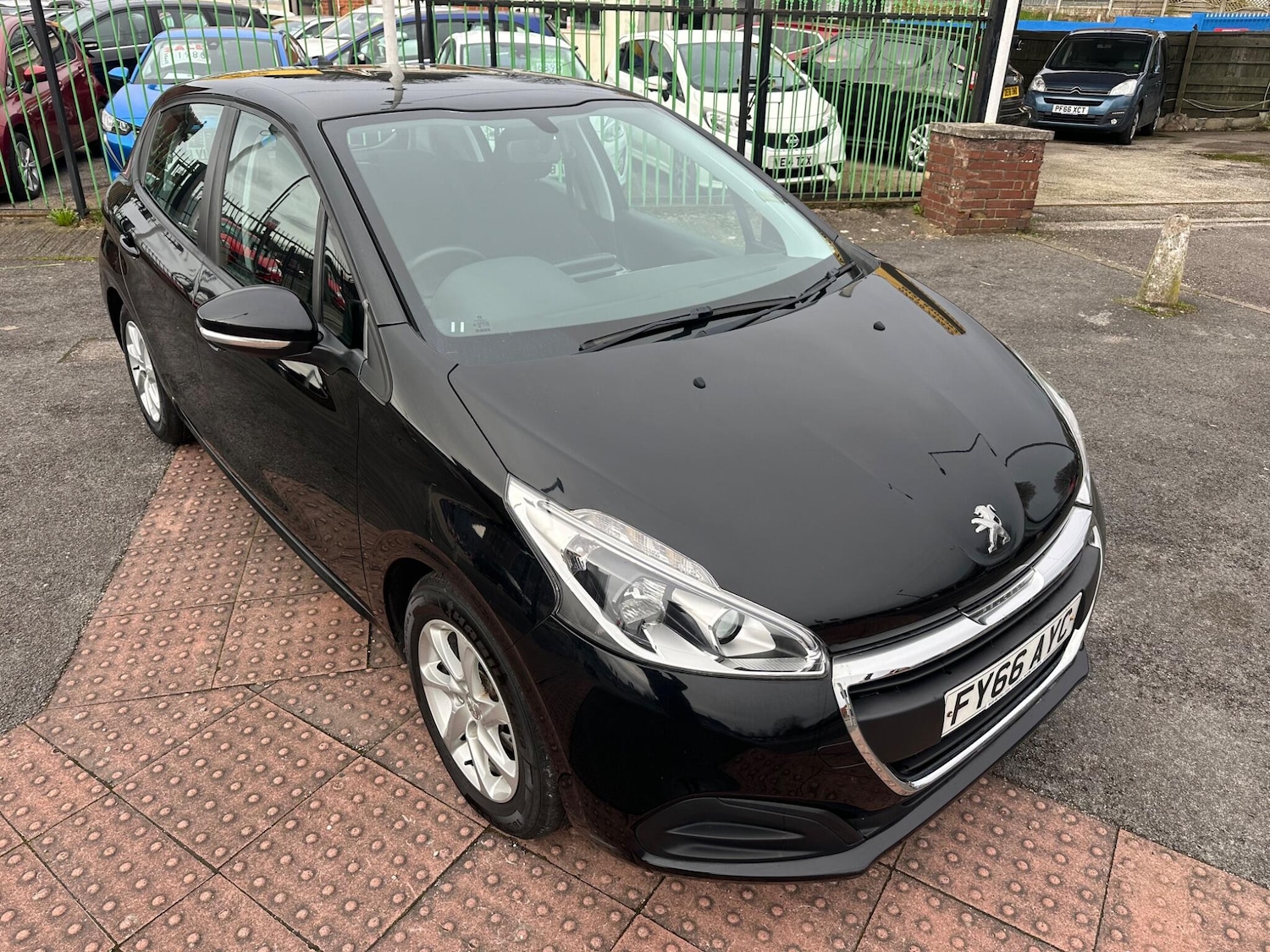 Used Peugeot 208 for sale - 77737318: Photo 5