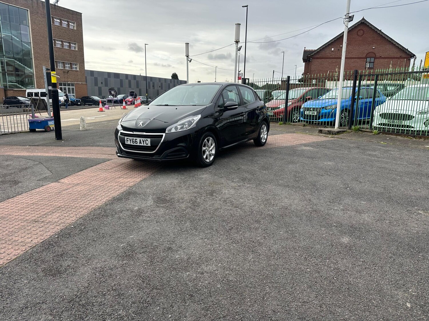 Used Peugeot 208 for sale - 77737318: Photo 8